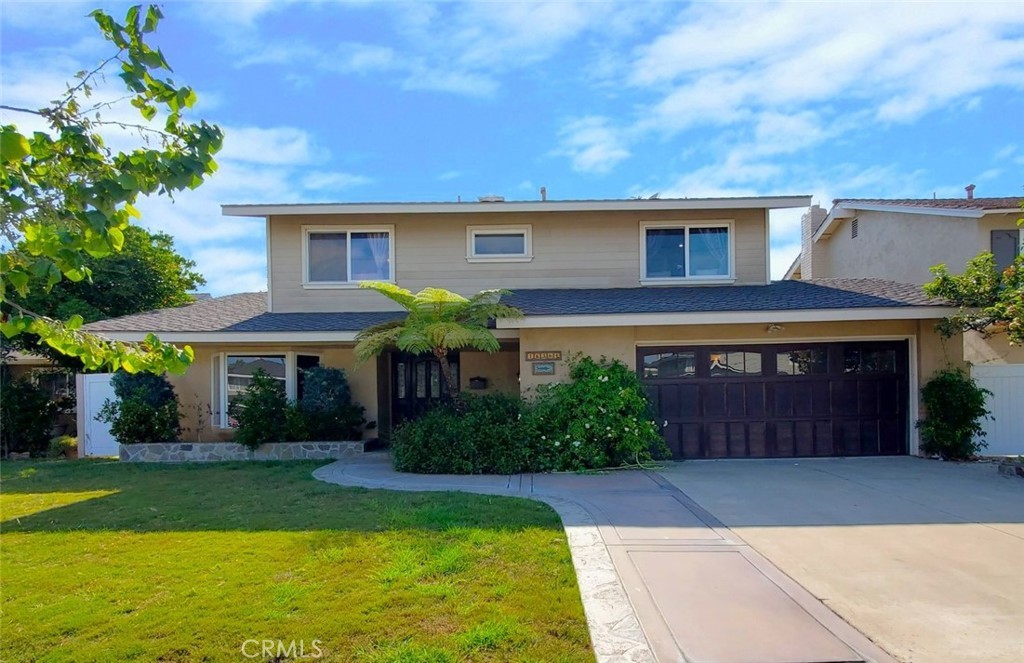 Nhà 4 beds tại Huntington Beach. Gần trường học tốt, công viên và bãi biển!